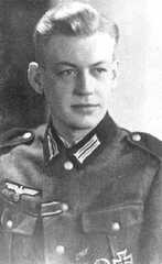 069 0001 Werner Soll Juniorchef der Molkerei Nickelsdorf Weihnachten 1944