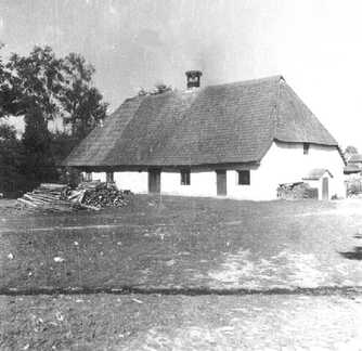 069 0021 Altes Wohnhaus auf dem Grundstueck Neumann