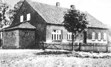 070 0001 Die Schule in Parnehnen