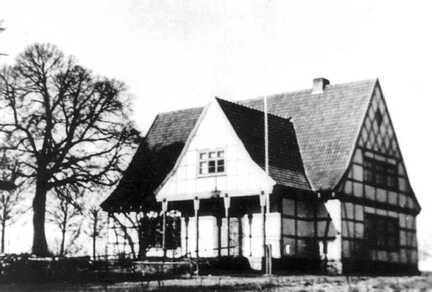 070 0022 Das Dorfgemeinschaftshaus in Parnehnen