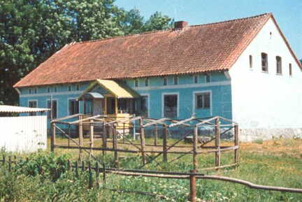 072 1002 Pelkeninken im Juni 1992 das Wohnhaus Lindenau