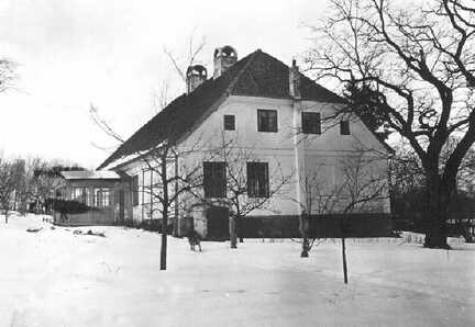 073 0028 Das Pfarrhaus im Winter