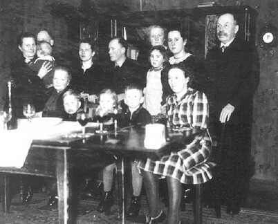 076 0048 Die Familie Ebel