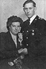 077 1013 Erich und Ruth Blaetke zu ihrer Hochzeit 1953