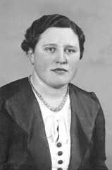 079 0008 Elly Werner aus Poppendorf Tochter von Gustav Werner im Jahre 1936