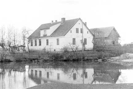 079 0012 Das Schulgrundstueck in Poppendorf