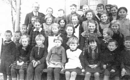 079 0030 Die Sonntagsschule in Poppendorf 1938