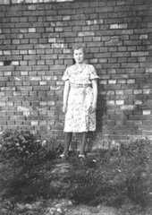 079 0051 Anneliese Lewerenz im Jahre 1942