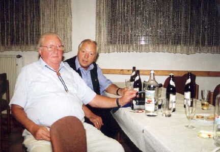 080 2279 14 Treffen vom 3 5 September 1999 in Loehne Otto und Reinhard als aufmerksame Zuhoerer