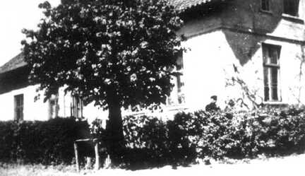 080 0017 Wohnhaus Emil Lohrenz von der Strassenseite aus