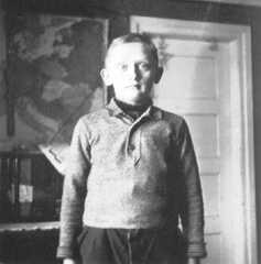 082 0023 Ernst Stoermer im Alter von 12 Jahren im Jahre 1940