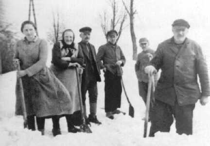 082 0045 Schwolgehnen 1940 im tiefen Winter in Ostpreussen bei den Nachbarn Horn