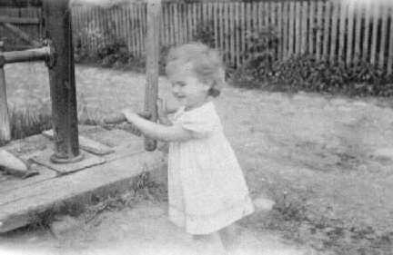 083 0038 Sabine Rehberg im Jahre 1943