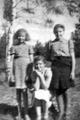 086 0053 m Bild von links Edith und Erika Ottenberg und Grete Gabriel