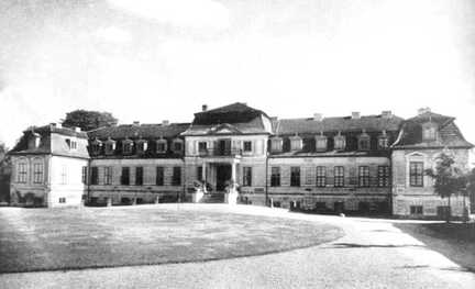 089 0001 Das Barockschloss Sanditten Die Grafschaft Sanditten ist seit 1487 im Besitz der Grafen von Schlieben