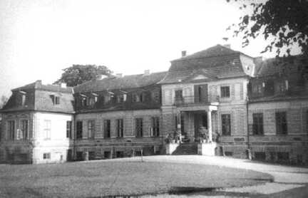089 0019 Schloss Sanditten Portal mit Ostfluegel