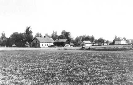 094 0006 Schirrau Feldansicht vom Wohnhaus Darge gebaut 1911 mit Wagenschauer