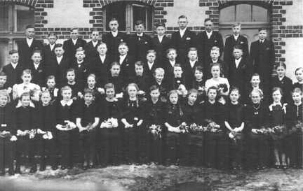 094 0046 Konfirmation in Schirrau 1941