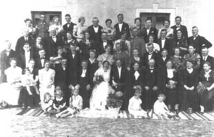 094 0051 Hochzeit bei der Familie Wenger in Eichenberg einem Ortsteil von Schirrau