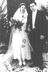 094 0052 Liesbeth Wenger mit ihrem Mann in Eichenberg