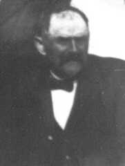 097 0010 Heinrich Gustav Behrendt geb 02 02 1865 gest 05 03 1937
