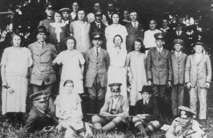 097 0013 Aus den Familien Grabowsky Seifert Labs Passaige Fuchs Simon Gruenheid Zander Helwig Klein Lorenz und Diester