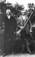 097 0026 Von links Albert Passarje und Gustav Hofer um 1926