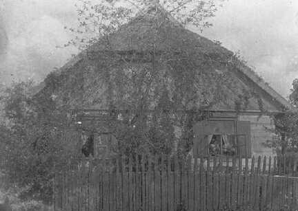 099 0020 Das Wohnhaus der Familie Koske