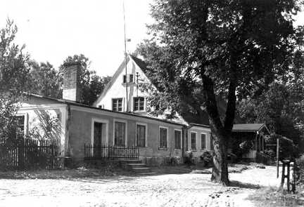 100 0029 Wohnhaus von der Hofseite