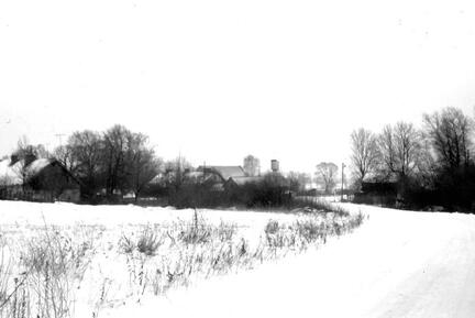 104 1195 Winter 1996 97 der Weg aus Richtung Colm kommend Links das Wohnhaus Laupichler