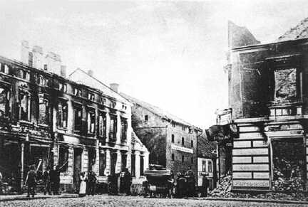 105 0009 Tapiau 1914 Die durch russischen Beschuss zerstoerte Innenstadt