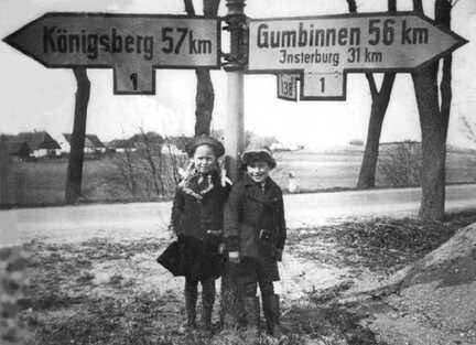 106 0033 In Taplacken auf der Reichsstrasse 1 Inge und Fritz Rupertus