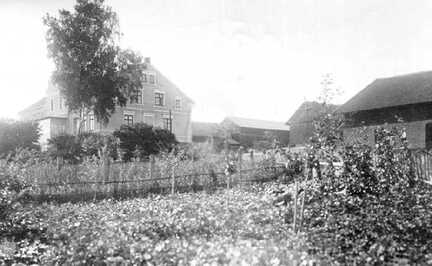 109 0025 Das Gut Porsch in Wargienen mit Wohnhaus und Stallungen
