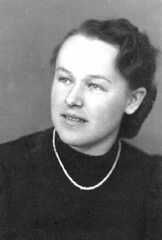 110 0001 Ursula Scharwies 1943 auf der Landwirtschaftsschule in Insterburg