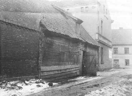111 0032 Das Haus gegenueber von Steiniger Radtke