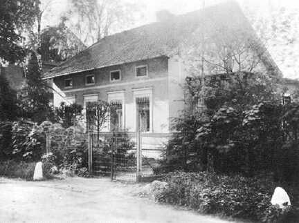 111 0033 Haus von Otto Steiniger in der Bahnhofstrasse 3 in Wehlau