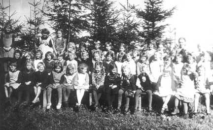 111 3133 Volksschule Wehlau Gruppenbild
