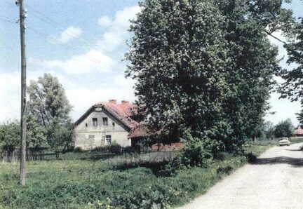 114 1018 Wilkendorf 1992 Dieses Haus steht am Ortseingang aus Richtung Petersdorf kommend