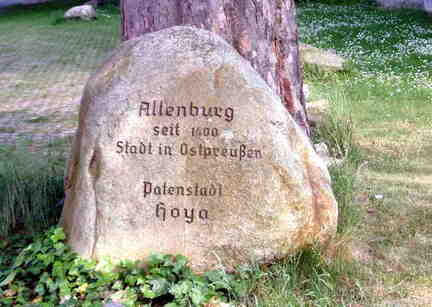 590 1004 Gedenkstein der Stadt Allenburg in der Patenstadt Hoya